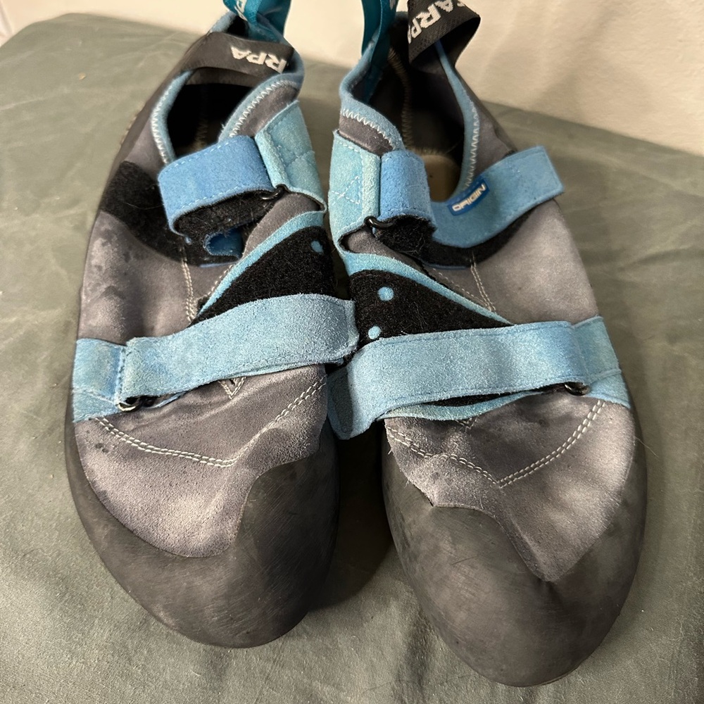 Scarpa Origin Light Blue Climbing Shoes men’s sz 11